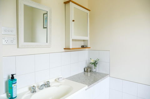 Miss Pym's Cottage - Accommodation Noosa 12