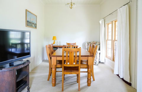 Miss Pym's Cottage - Accommodation Noosa 39