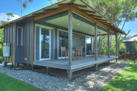The Bungalows - Accommodation Noosa 2