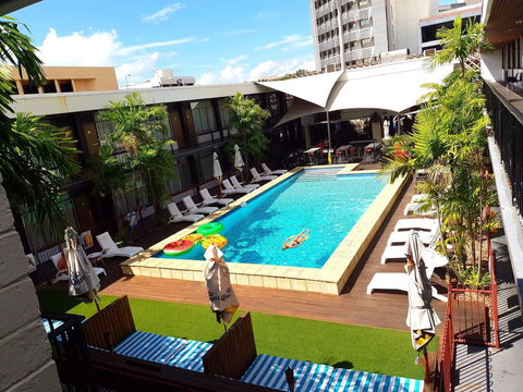 The Cavenagh - Accommodation Noosa 0