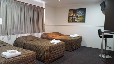 The Commercial Hotel Motel - Accommodation Noosa 0