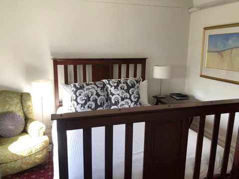 The Corner Hotel Alexandra - Accommodation Noosa 3