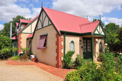 The Dove Cote - Accommodation Noosa 1