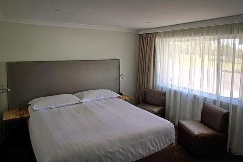 The Duck Inn Apartments - Accommodation Noosa 2