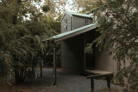 The Lodges - Accommodation Noosa 0
