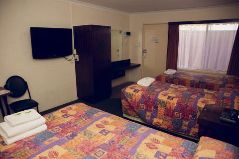 The Miners Rest Motel - Accommodation Noosa 2
