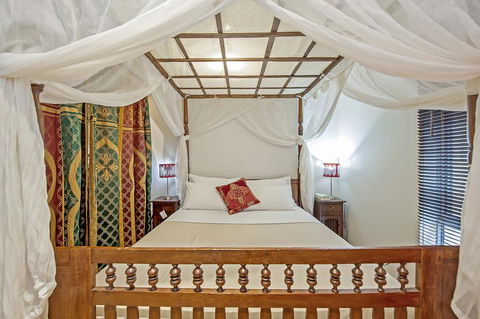 The Retreat - Accommodation Noosa 2