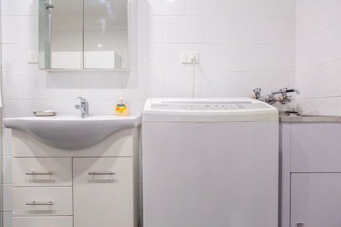 The Shouse - Accommodation Noosa 3