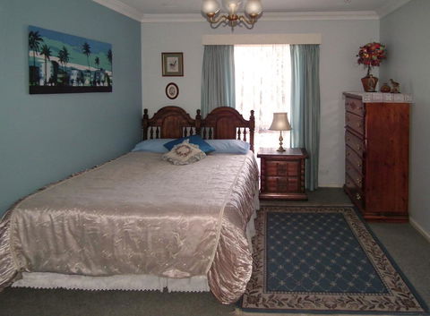 The Spanish Retreat And BnB - 24 Hrs - Accommodation Noosa 1