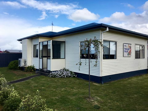 The Tickled Trout - Accommodation Noosa 1