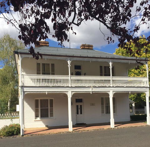 The White House - Accommodation Noosa 0