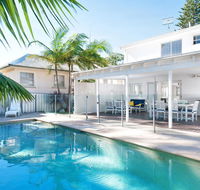 The White House' 25 Tomaree Road - fantastic house with pool linen FOXTEL  WII-U - Accommodation Noosa