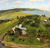 Top of the Lake Holiday Units - Accommodation Noosa