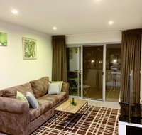Tranquil Relaxing Forrest Style Apartment - Braddon CBD - Accommodation Noosa