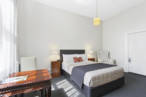 The Riversleigh - Accommodation Noosa 22