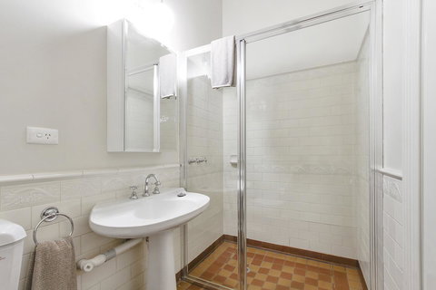 The Riversleigh - Accommodation Noosa 6