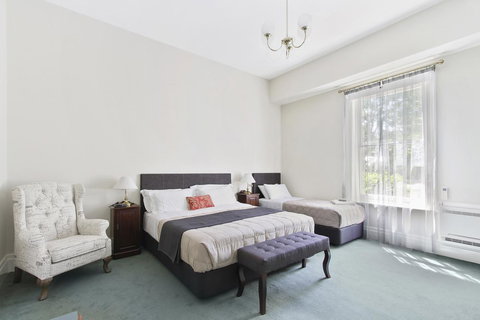 The Riversleigh - Accommodation Noosa 8