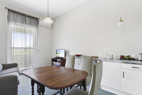 The Riversleigh - Accommodation Noosa 26