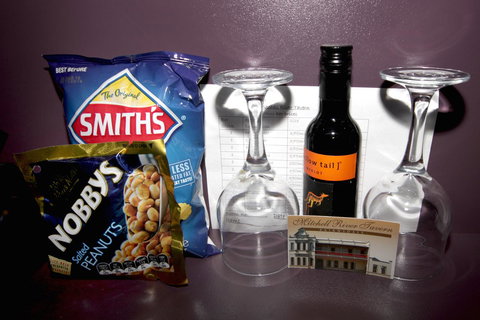 Mitchell River Tavern - Accommodation Noosa 2