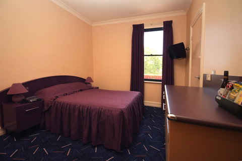 Mitchell River Tavern - Accommodation Noosa 18