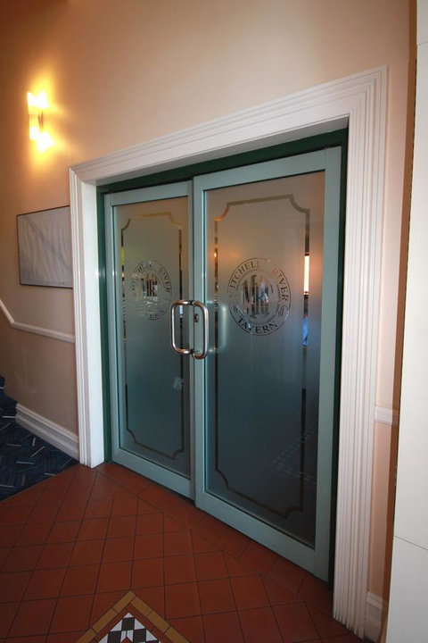 Mitchell River Tavern - Accommodation Noosa 11