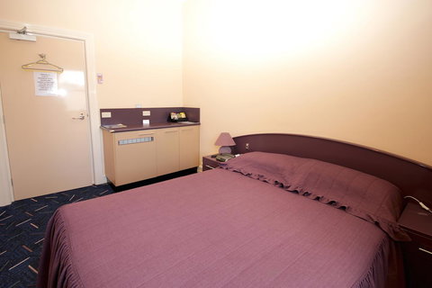 Mitchell River Tavern - Accommodation Noosa 14