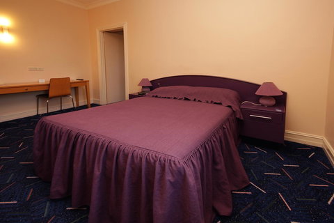 Mitchell River Tavern - Accommodation Noosa 22