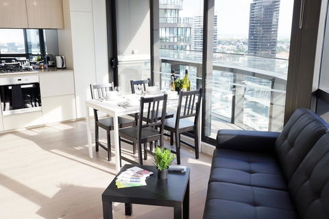 Auzzie Apartments Docklands, Melbourne - Accommodation Noosa 30