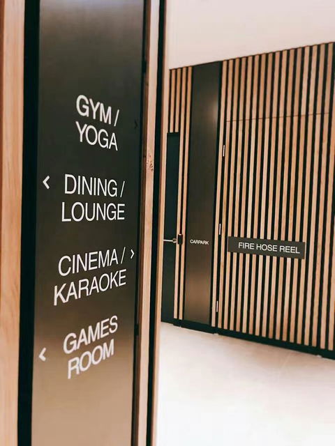 Auzzie Apartments Docklands, Melbourne - Accommodation Noosa 4