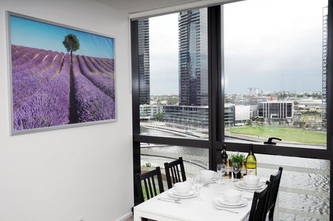Auzzie Apartments Docklands, Melbourne - Accommodation Noosa 27
