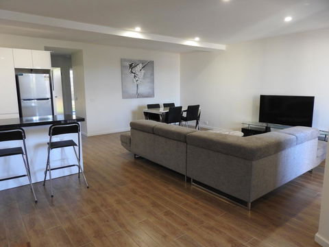 Phillip Island Towers - Accommodation Noosa 19