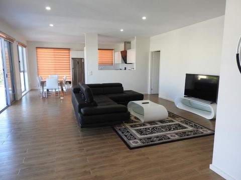 Phillip Island Towers - Accommodation Noosa 14