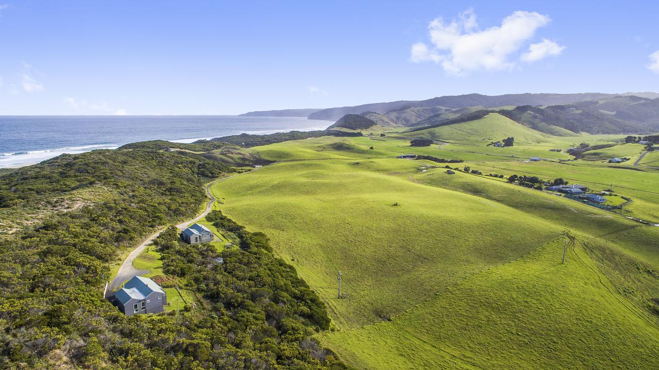 Johanna VIC Accommodation Noosa