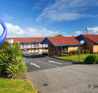 Blue Whale Motor Inn  Apartments - Accommodation Noosa