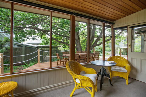 Oak Tree Lodge - Accommodation Noosa 28