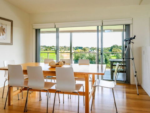 Saltwater Breeze Retreat - Accommodation Noosa 12
