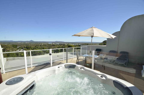 Noosa Hill Resort - Accommodation Noosa 1