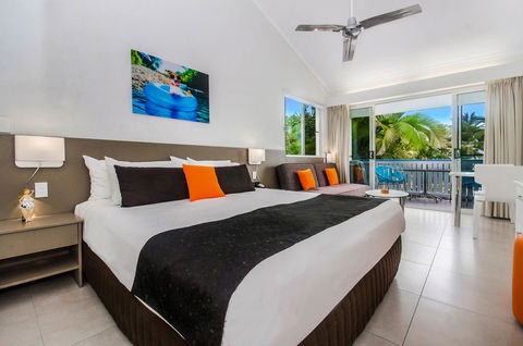 By The Sea Port Douglas - Accommodation Noosa 2