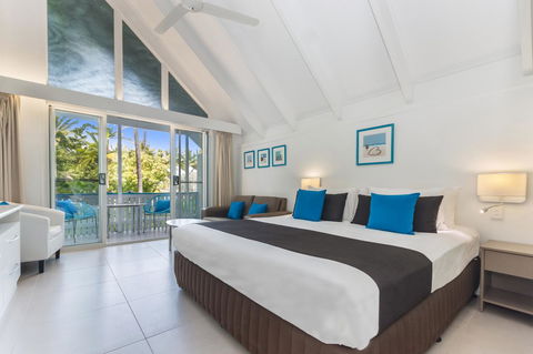 By The Sea Port Douglas - Accommodation Noosa 9