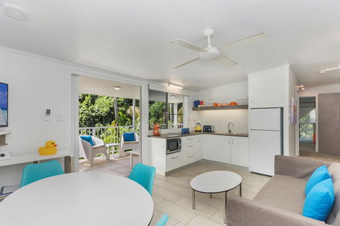 By The Sea Port Douglas - Accommodation Noosa 8
