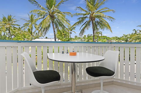 By The Sea Port Douglas - Accommodation Noosa 18