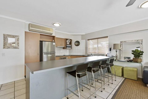 Riverside - Accommodation Noosa 2