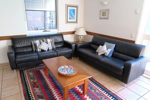 The Hastings Beach Houses - Accommodation Noosa 36