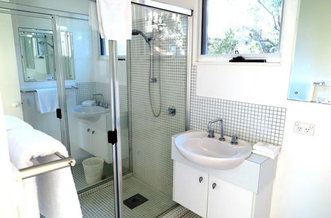 The Hastings Beach Houses - Accommodation Noosa 33