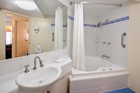Nautilus Resort Mooloolaba - Accommodation Noosa 24