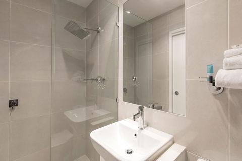 Noosa Shores Resort - Accommodation Noosa 18