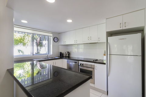 The White House Port Douglas - Accommodation Noosa 38
