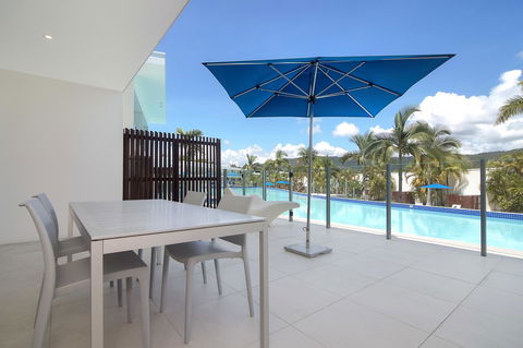 Pool Resort Port Douglas - Accommodation Noosa 9