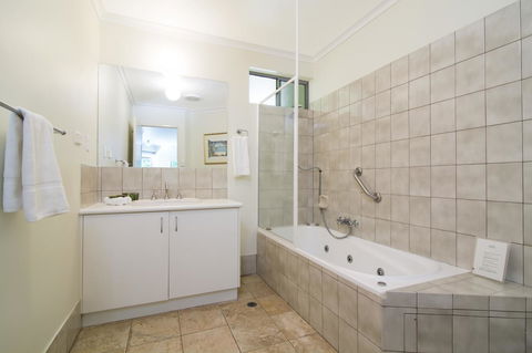 The Port Douglas Queenslander - Accommodation Noosa 13