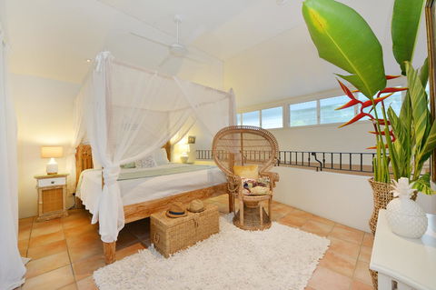 [ ANDY'S BEACH HOUSE ] - Accommodation Noosa 1